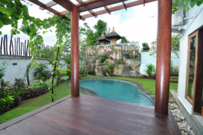  Kandava Villa  South Kuta